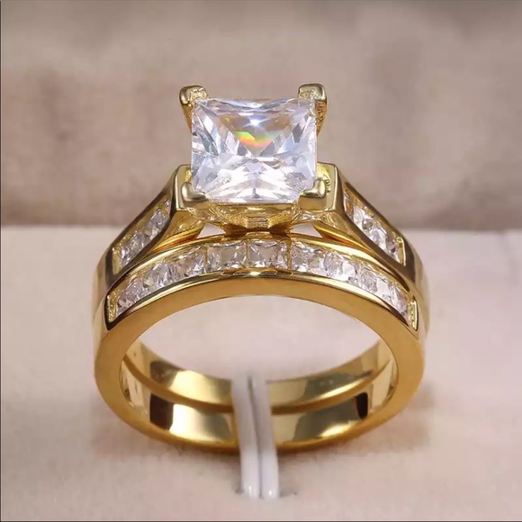 New Luxury 2ps Set Yellow Gold Diamond Ring - Picture 6 of 6